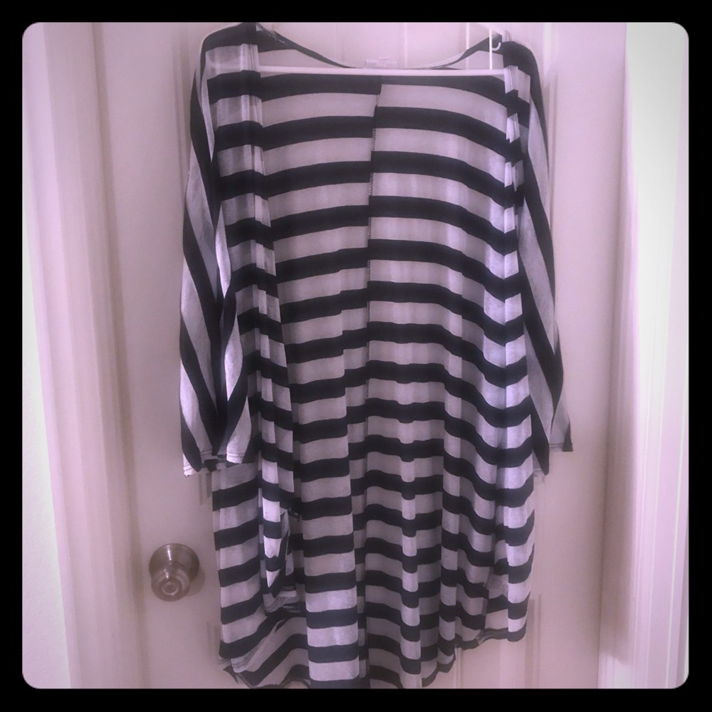 Lularoe Lindsay cardigan